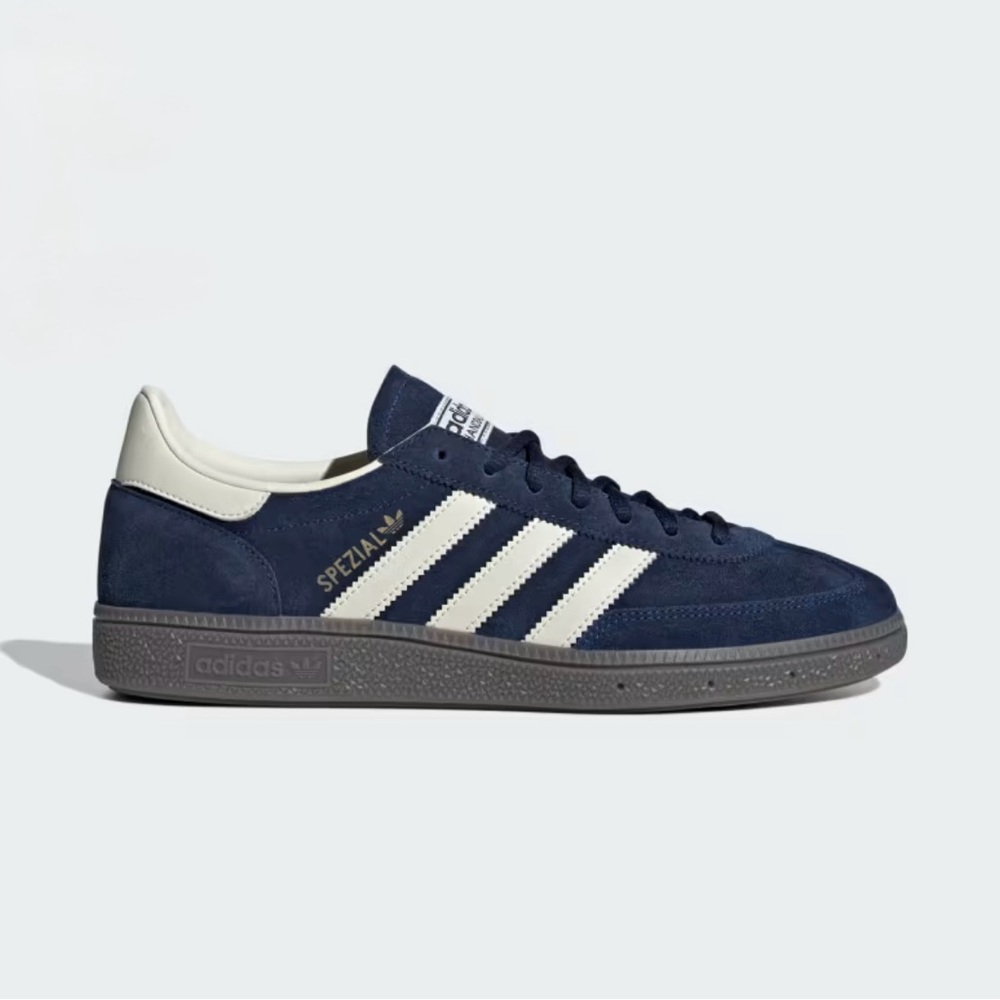 Like New Adidas Spezial Sneakers (US 6 Men’s 7.5 Women’s) 🔥